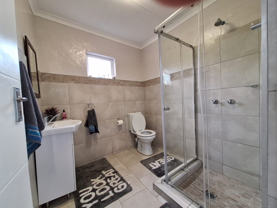 4 Bedroom Property for Sale in Vrede Free State